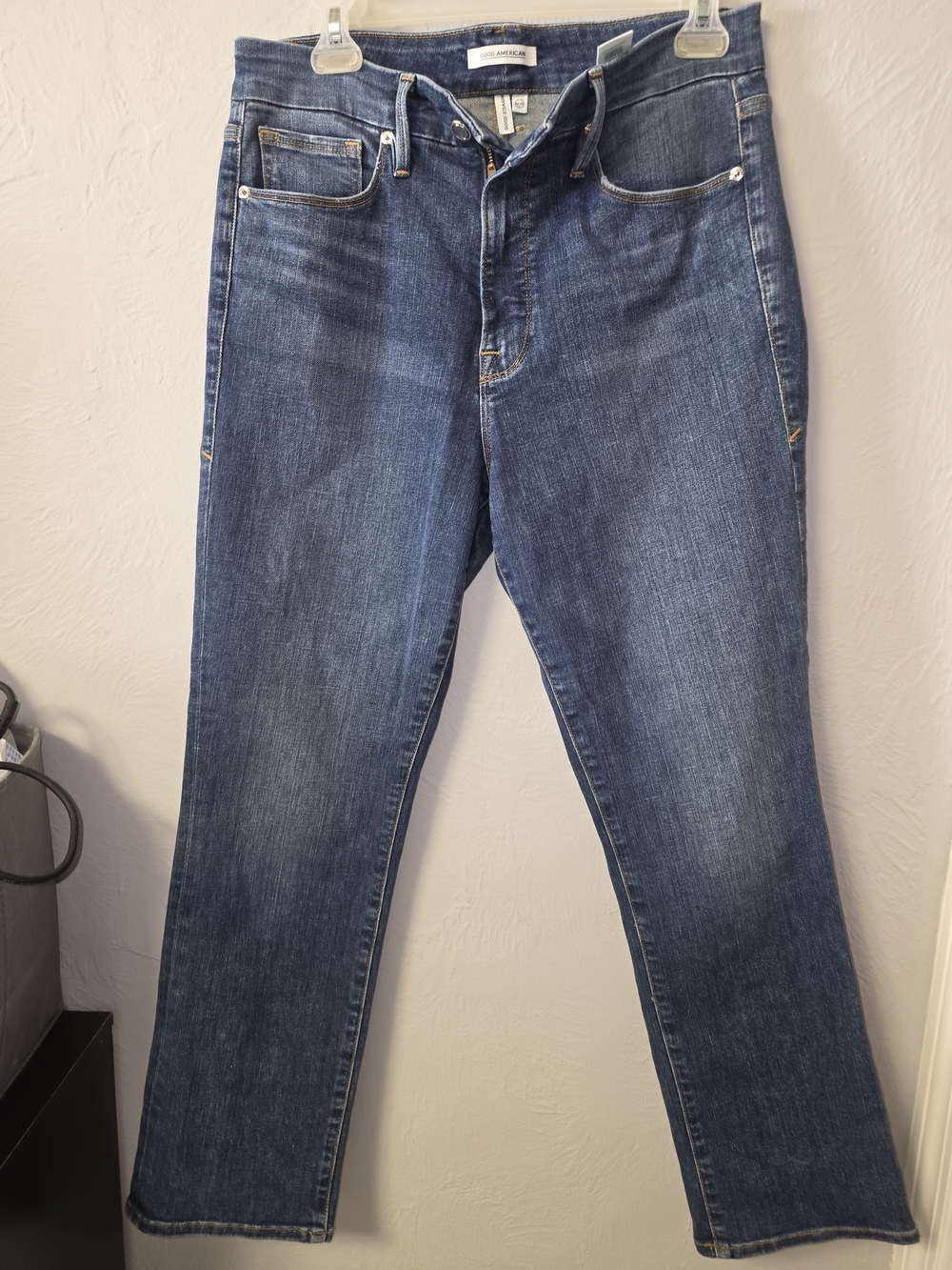 Good American Dark Blue Straight Leg Jeans - Picture 3 of 9